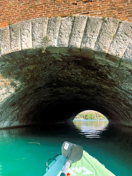 Peschiera del Garda in Canoa: Tour Storico tra le Mura Veneziane 13